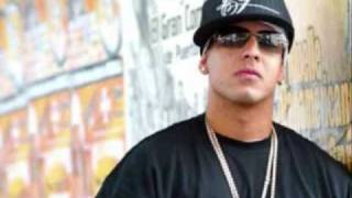Watch Daddy Yankee Echale Pique video