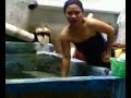 image Cewek Sebangkau Lagi Mandi