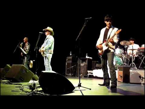 Dwight Yoakam - Dim Lights Thick Smoke (And Loud Loud Music)