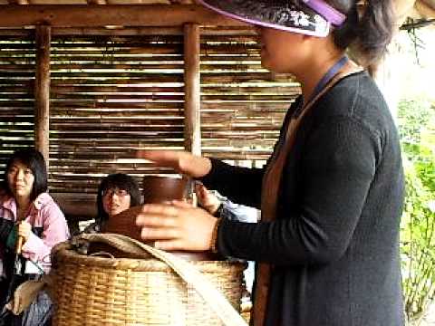 Guide performing Dae Jang Geum theme song at Jeju Folk Village...