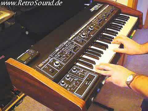 Roland Jupiter-4 Analog Synthesizer pt.1
