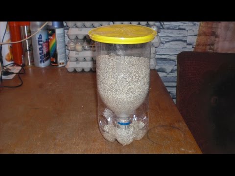 Кормушка с дозатором для птиц Кормушка с дозатором для птиц