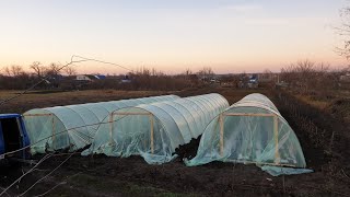 Видео Три теплицы за день с покупки материала до готовности. от Сергей Зубцов, Зубцов, Россия