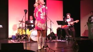 Rosemary Watson singing "People" live