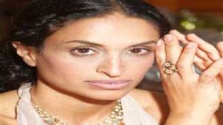 Watch Noa Lady Night video