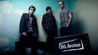 Watch 16th Avenue Tentativa Favorita video
