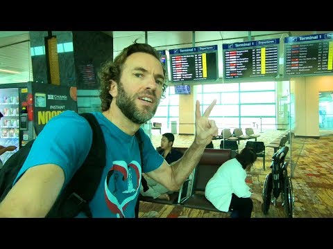 Exploring the Singapore Airport | Best Airport in the World!