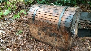 Found treasure chest while metal detecting! Found treasure chest while metal detecting!