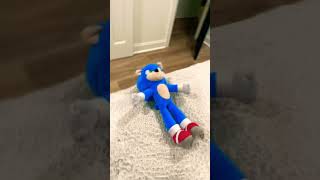 Knuckles Just Fart Sonic And Kick His