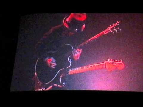 Mick Mars Solo