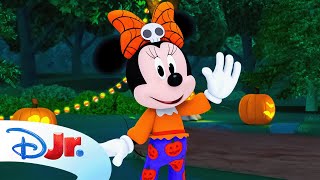 Minnies Bow-Toons Camp Minnie A Shadow And A Doubt