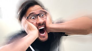 MaRkiPLieR JuSt WatChES aS PeOple Fu$^!NG DIE