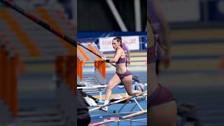 Clara Fernández Is A Spanish Pole Vaulter