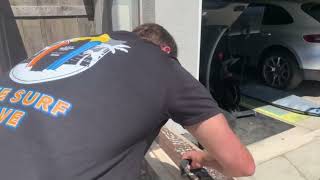 Tutorial On Dewaxing A Surfboard