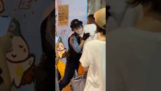Impression Policewoman Is So Cool