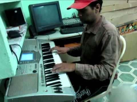 AISI DEEWANGI ON PIANO FROM DEEWANA MOVIE