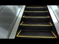 三島駅の変わったエスカレーター　Unique to the Mishima station escalator