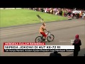 Bagi-bagi Sepeda Ala Presiden Jokowi di HUT Ke-72 RI - Merdek...