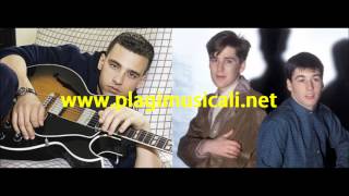 Watch Eros Ramazzotti Crisis video