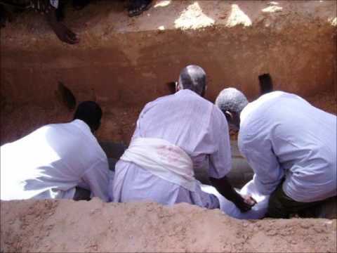 Watch Muxaadaro ' Sh Maxamed Idiris ' ( Naf waliba Geerida way Dhadhamin ) Full.