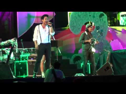 ตู่ ภพธร พูดทำไม Don't say that you do Live @ Season of Love Song3 thumb
