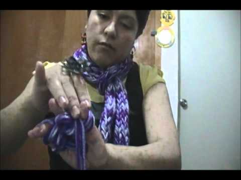 Watch Hacer una bufanda con la mano!