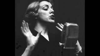 Watch Rosemary Clooney Memories Of You video