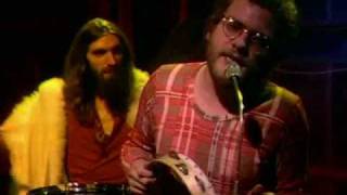 Watch Stealers Wheel I Get By video