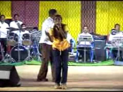 kaviya dance karuppana kaiyyale.3gp