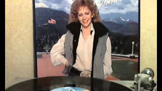 Watch Reba McEntire I Want To Hear It From You video