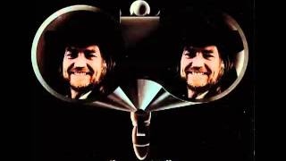 Watch Willie Nelson You Look Like The Devil video