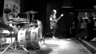 Watch Lemuria Yesterdays Lunch video