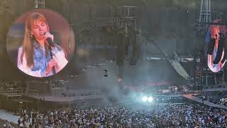 How Does It Feel - London Grammar Live At Coldplays Music Of The Spheres World Tour 2022