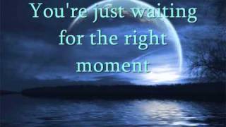 Watch Gerry Rafferty The Right Moment video