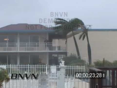 9/5/2004 Footage of Hurricane Frances hitting Apollo Beach Florida