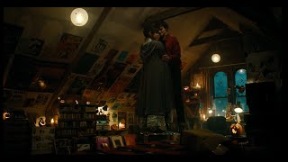 Astrid Jenna Ortega Kisses A Ghost - Beetlejuice Beetlejuice