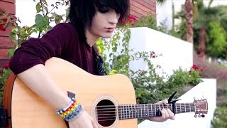 Johnnie Guilbert - This Christmas Day Official Music Video
