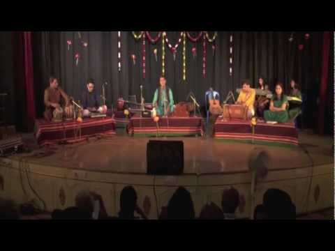 Ayushya Tech Ahe at Phir Chhidi Ghazal show - 3 Nov 2012