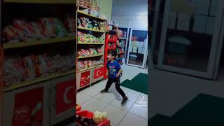 Çilli Bom Oynmayanda Nebil Em