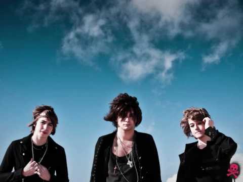 Counting The Stars Video
