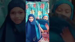 Natasha & Nafisha Tiktok 1 - Bagaikan Langit