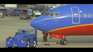 (HD) Watching Airplanes - Terminal Plane Spotting - Chicago Midway International Airport KMDW / MDW