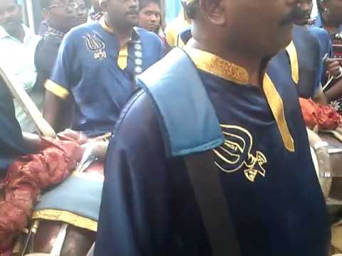 Masana kali urumi melam at singpore 2013(8)