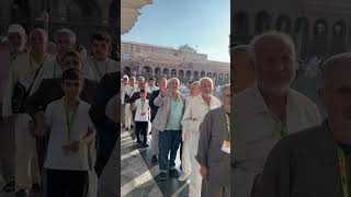 Yaklaştıkça Yeşil Kubbe Görünür