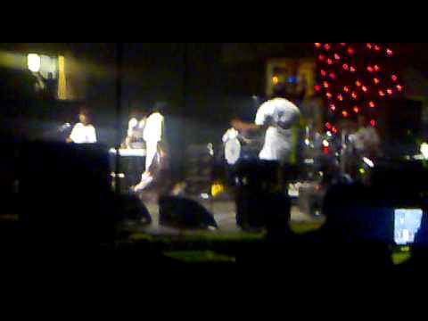 Mittran Di Chhatri || Wave 2010 - Babbu Mann Live Toronto