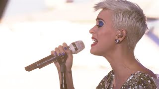 Katy Perry - Part Of Me (Live On The World Famous Rooftop, Sydney)