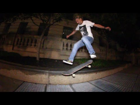 100% Night Skateboarding Fun