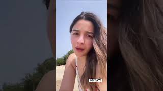 Oops Moment Alia Bhatt Enjoying Holiday