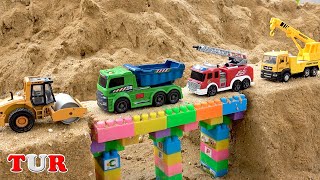 Blok köprü inşa | Damperli kamyon, Kazıcı yükleyici, Yol silindiri | BIBO TOYS T