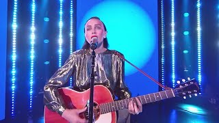 Melodyvr Presents Zella Day - People Are Strangers